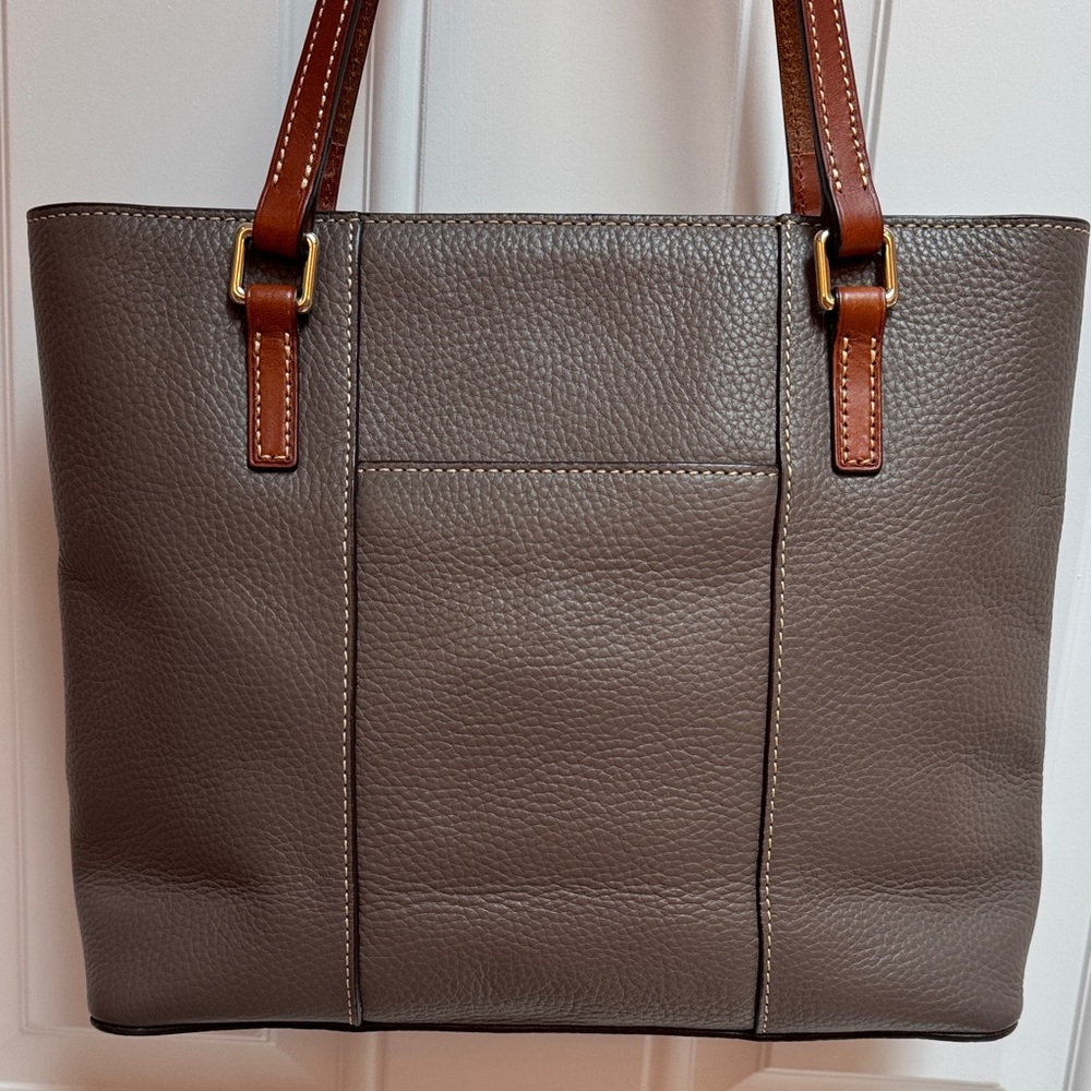 Dooney & Bourke Grey Pebble Grain Leather Tote brown straps w/zipper - Picture 3 of 14